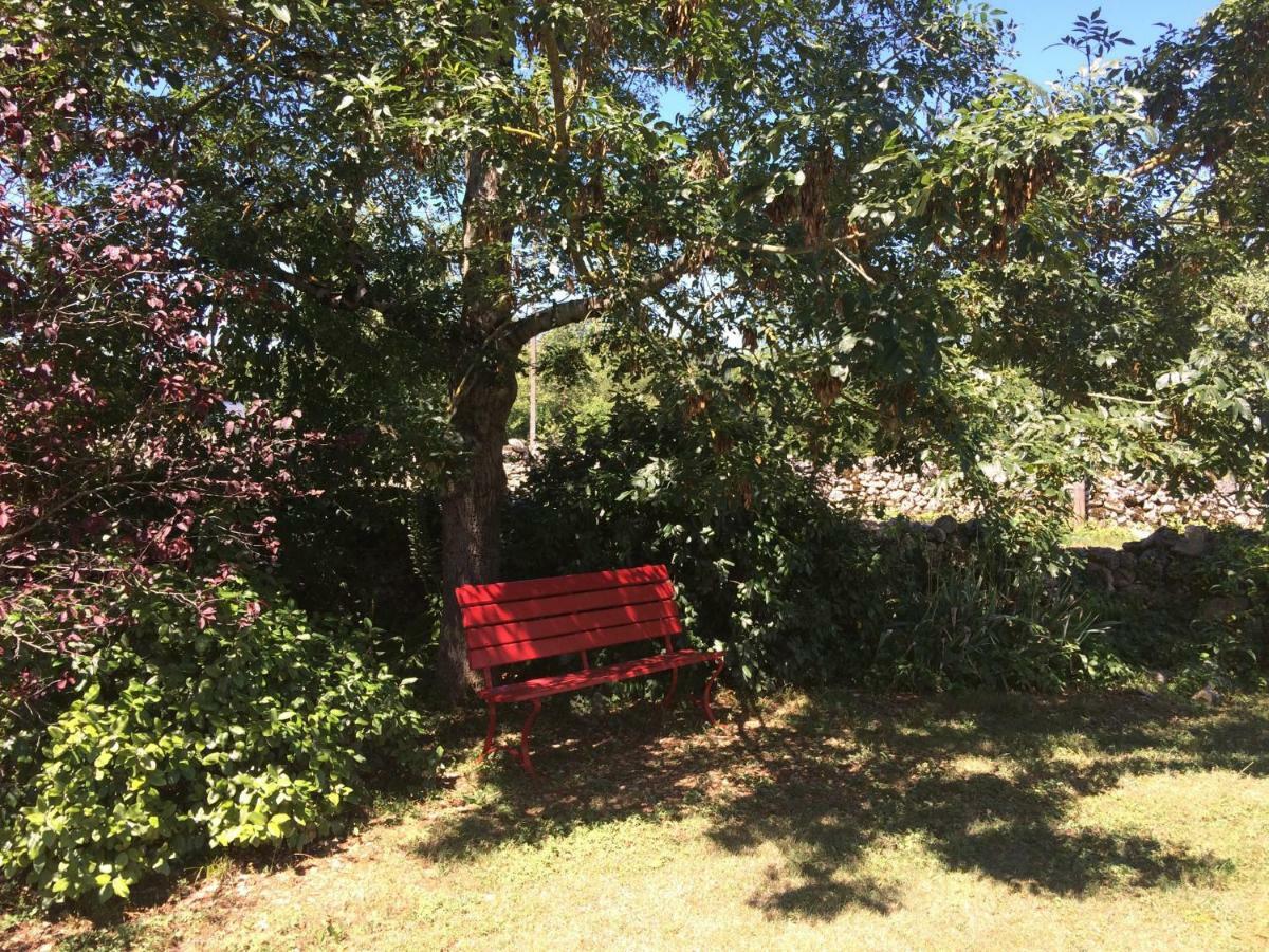 Le Couvent Bed & Breakfast Saint-Jean-de-Laur Exterior photo